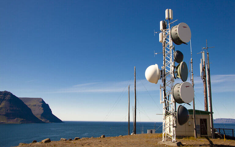 NovAtel Receiver Dual GNSS Antenna. Firmware.